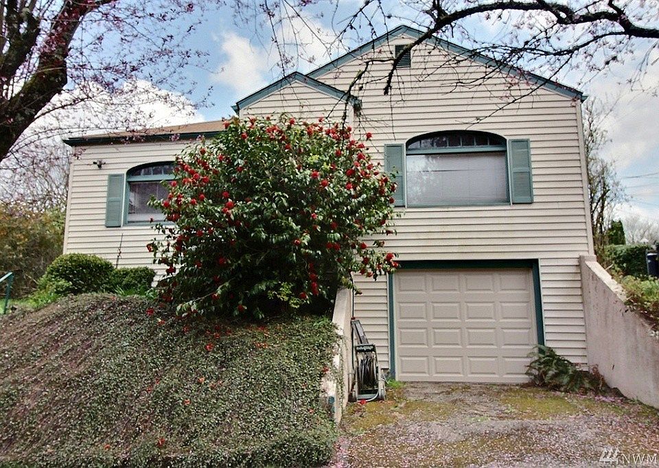 1st image of 1310 Cherry St SE