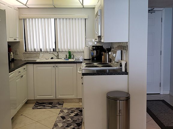 5th image of 1290 Gulf Blvd APT 1403