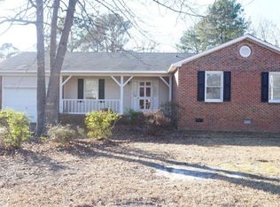 2094 Baywater Dr, Fayetteville, NC 28304