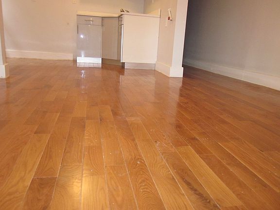 2nd image of 3925 24th St #11