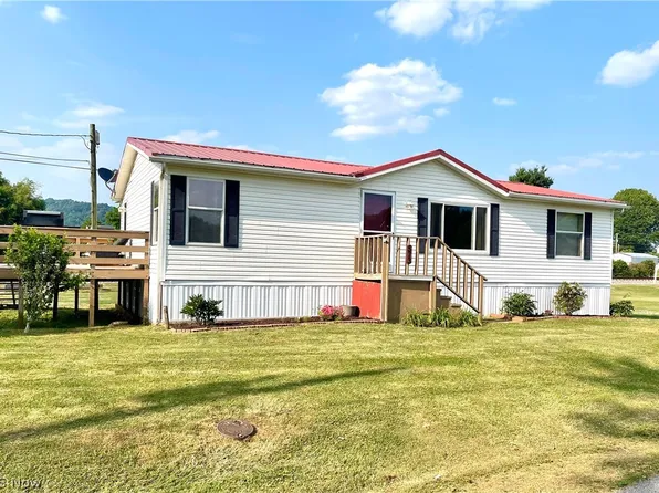 573 Virginia St, Waverly, WV 26184