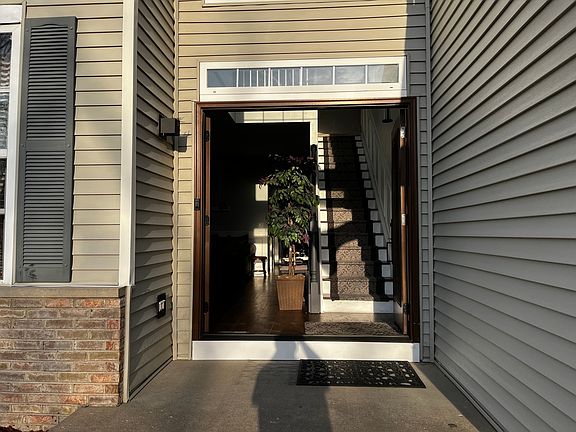 3rd image of 1918 Windstone Dr