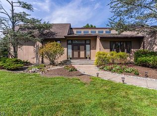 4 Pheasant Way, Florham Park, NJ 07932