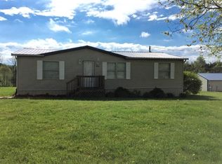 2394 Hobbs Ln, Coxs Creek, KY 40013