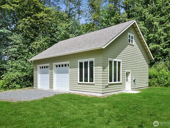 3rd image of 26428 SE 172 Street