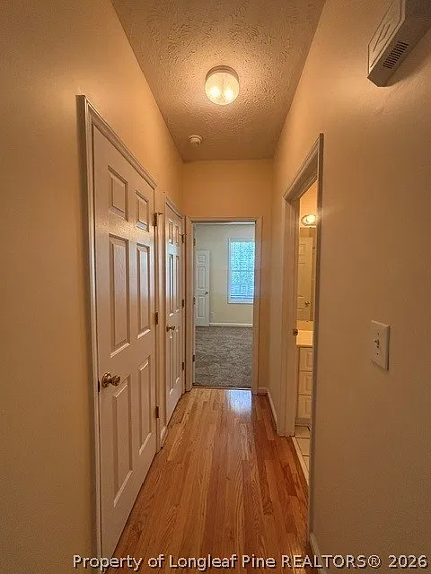 3 bed, 2.0 bath, 1418 sqft, $1,400 — Photo 4