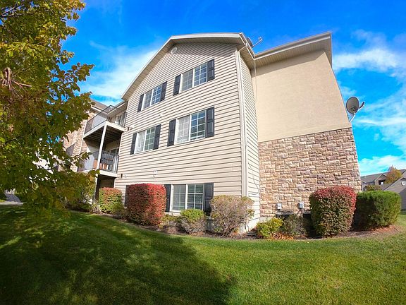 5th image of 1484 Westbury Way APT J