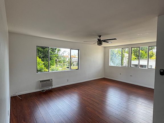 5th image of 7676 Hollywood Blvd APT 8
