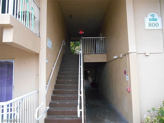 2nd image of 1830 Maravilla Ave APT 809