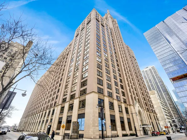 680 N Lake Shore Dr APT 1313, Chicago, IL 60611