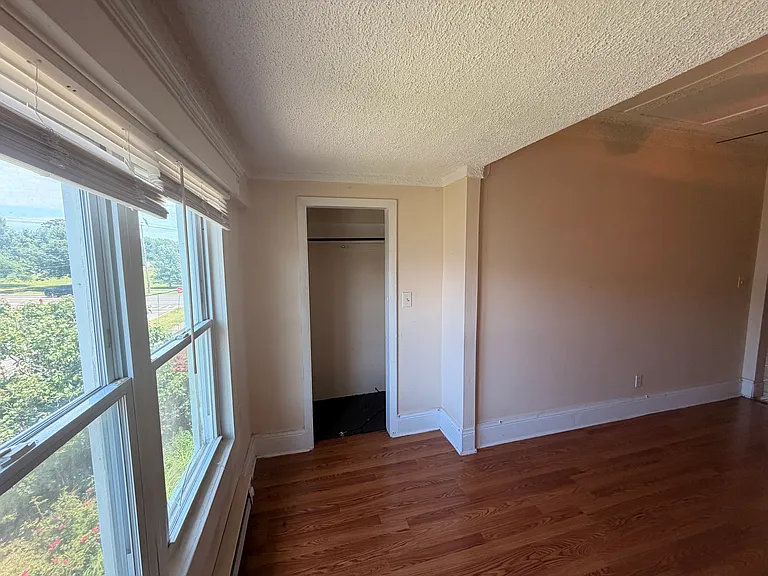 212 Craton St #3 — Photo 8