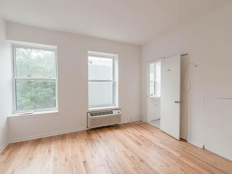 2300 18th St NW #305 — Photo 10