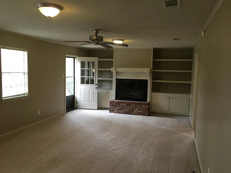 23 Feldspar Ct — Photo 4