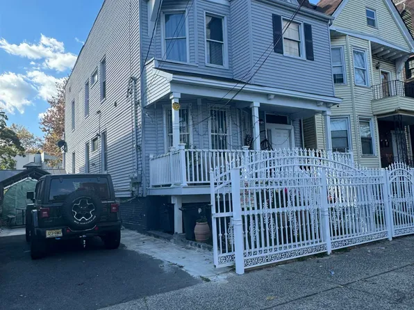 189a-191 Claremont Avenue image 3 of 11