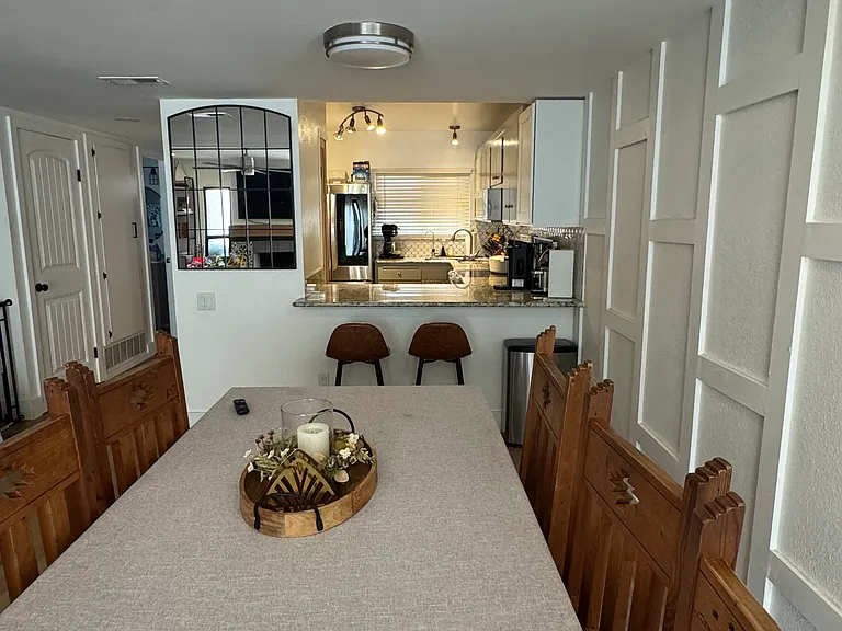 4339 Loma Riviera Ct — Photo 3