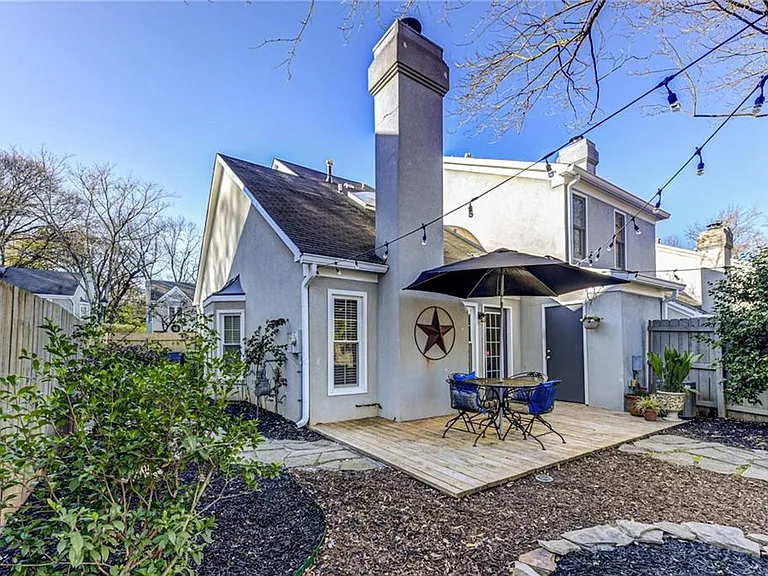 1302 Defoors Lndg NW — Photo 31