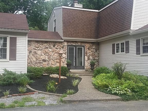 Cantrell Cir front