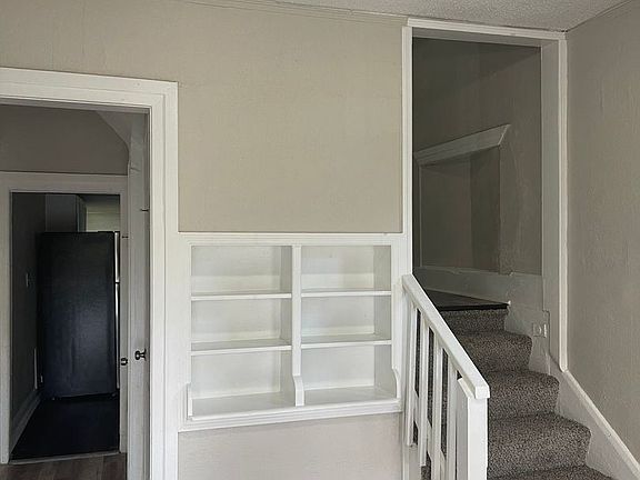 3rd image of 2638 Chestnut Ave