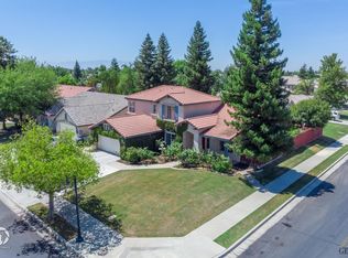10333 Seneca Falls Ave, Bakersfield, CA 93312