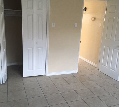 5th image of 3257 Altura Ave APT 7