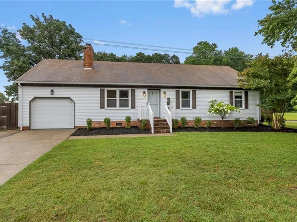 544 Aylesbury Dr, Chesapeake, VA 23322