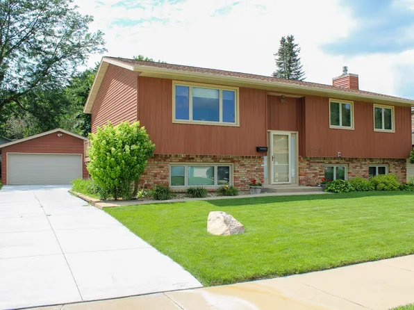 1623 7th Ave SE, Rochester, MN 55904