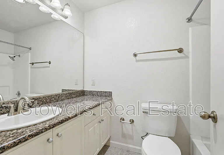 7102 Cross Creek Cir #C — Photo 22