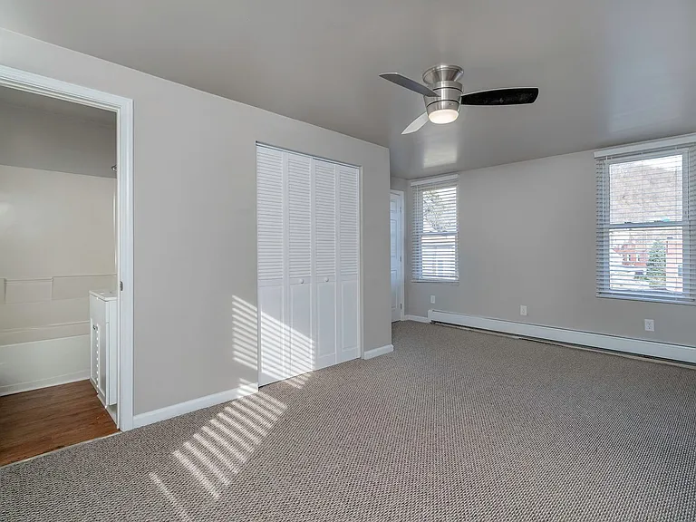 3833 Acorn St — Photo 9