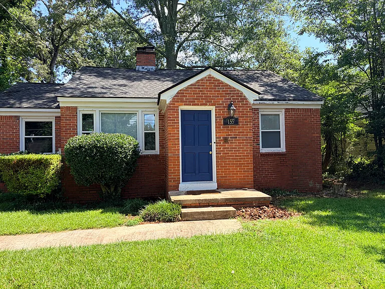155 Hope Ave — Photo 1