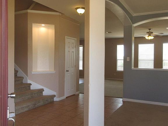 3rd image of 832 Red Fern Dr