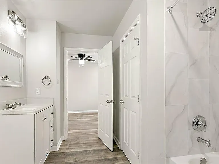 28402 Champion Oaks Dr #1 — Photo 14