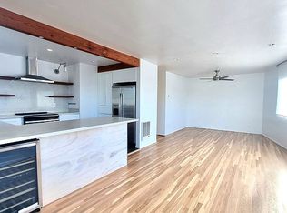 1594 Via Capri APT 11, Laguna Beach, CA 92651