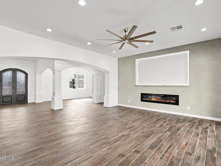 22926 W La Mirada Dr — Photo 46