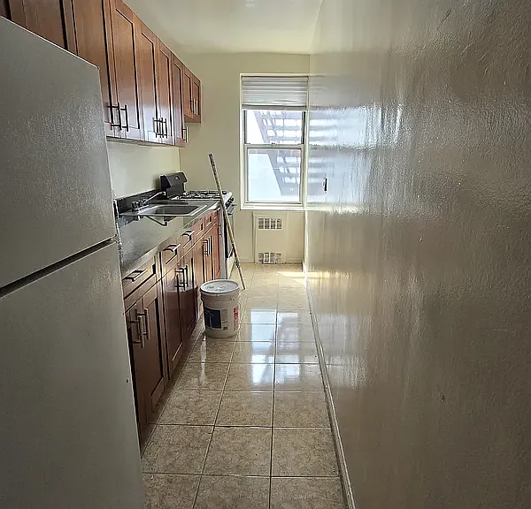 6712 Yellowstone Blvd #E16 — Photo 3