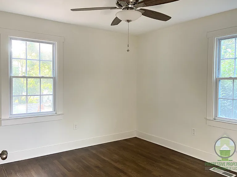 21 Mims Ave — Photo 9