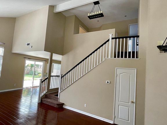 2nd image of 23808 Laurelwood Ln