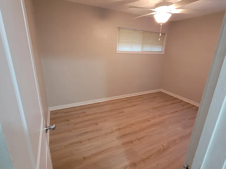 2469 Judson Ave — Photo 4