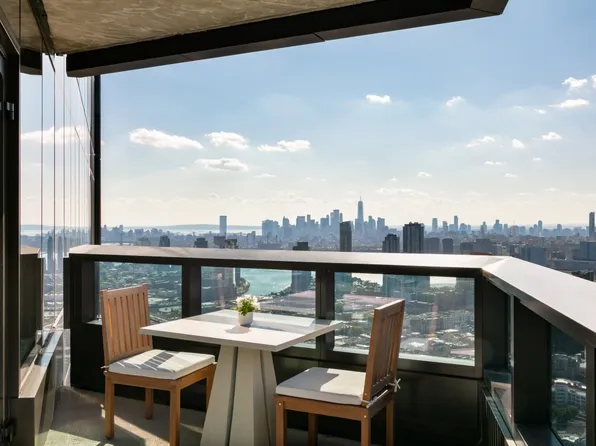 23-15 44th Road image 3 of 24