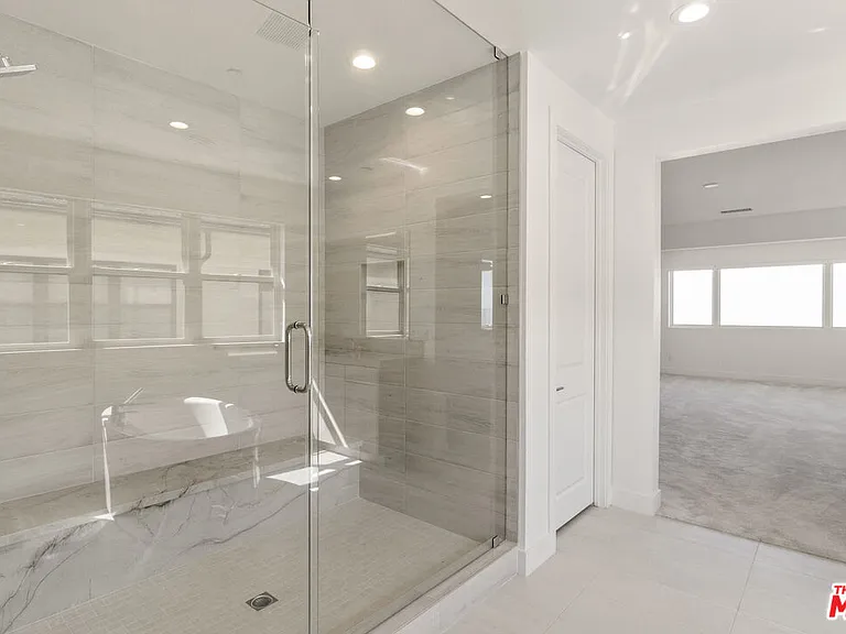 11758 N Hillsborough Ln — Photo 26