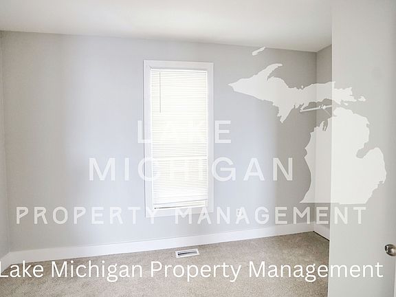 5th image of 944 Muskegon Ave NW #1