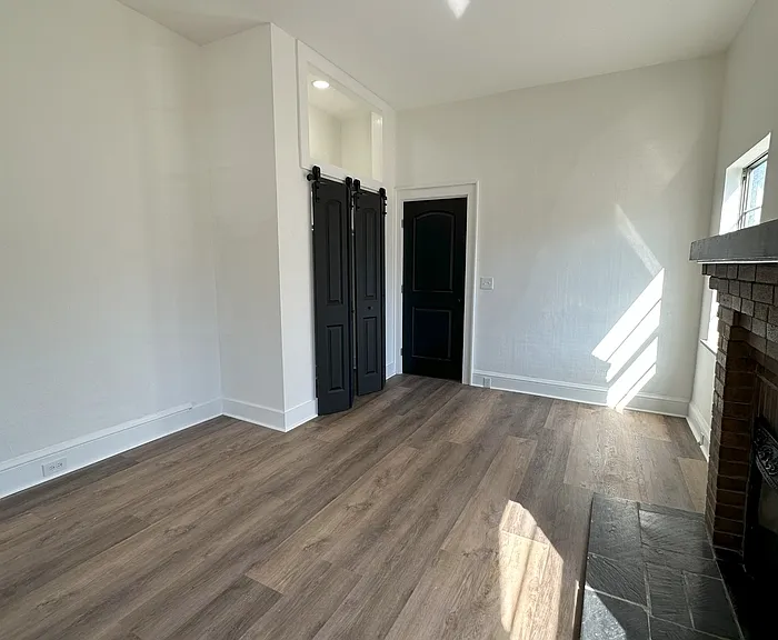 2634 Barton St — Photo 16