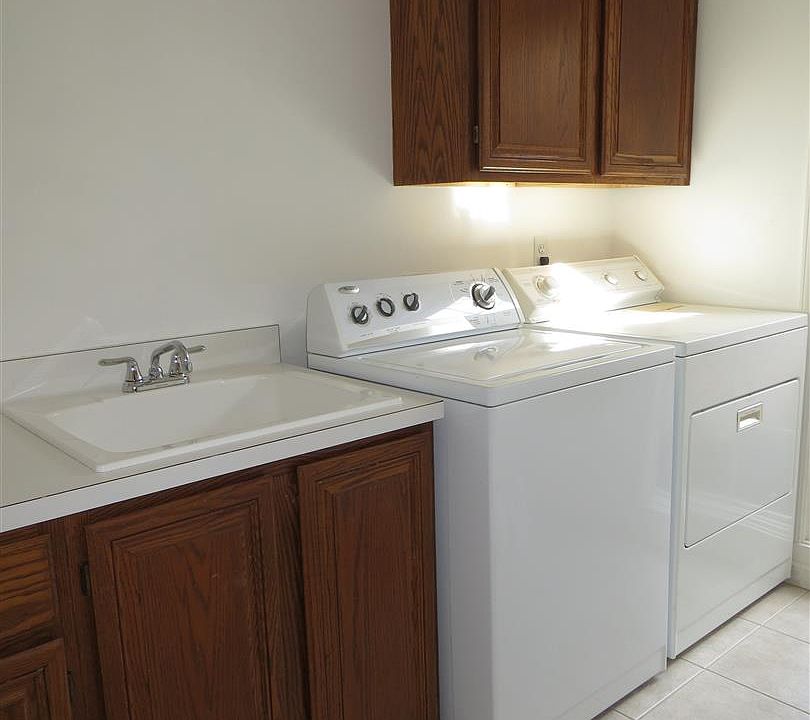 2nd image of 4895 Rambling Dr
