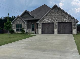 3900 Gable Crest Ln, Longview, TX 75605