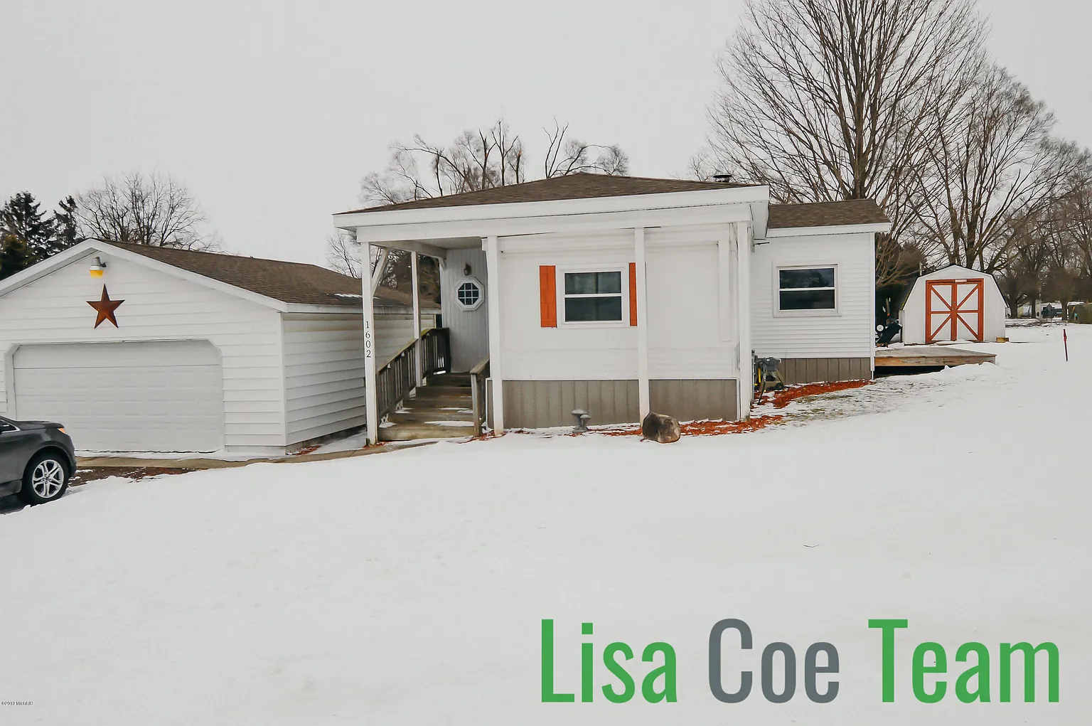1602 Hawkins Dr photo 1