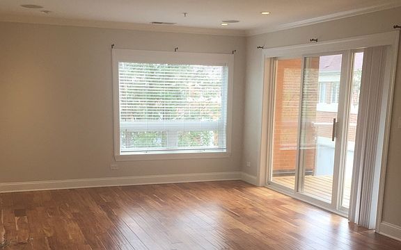 5th image of 1635 N Milwaukee Ave APT 203