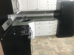275 College Dr, Edison, NJ