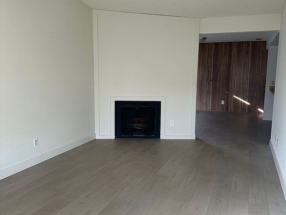 2nd image of 7761-7763 Pompei Ct #7761