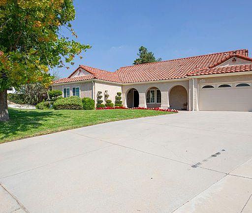 2nd image of 10928 Meseta Ave