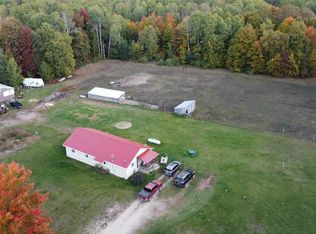 3215 Oslund Rd, Bellaire, MI 49615