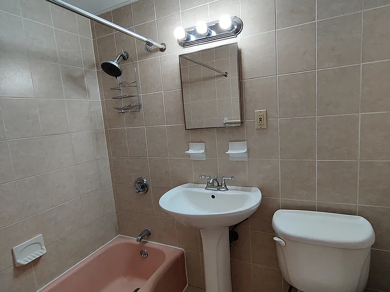 168 Winthrop Rd #2 — Photo 13